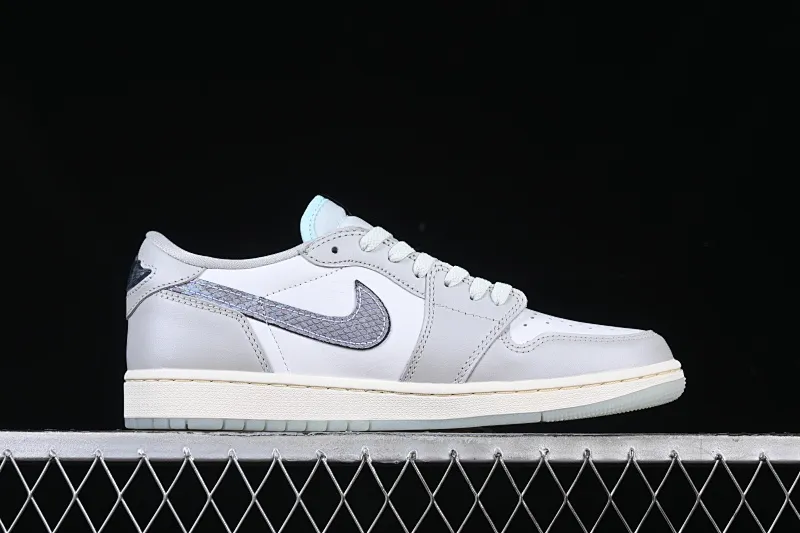 All Categories Air Jordan Jordan Series Basketball Shoes Air Jordan 1 Low G Version Pure Original Air Jordan 1 Low OG "CNY" AJ1 Joe 1 Year of the Snake Limited Silver Snake Low-top Retro Basketball Shoes HF3144-100